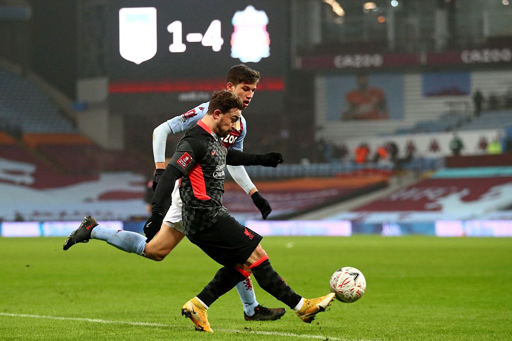 爱游戏网页版 -门兴格拉德巴赫训练开放日，今晨篮板制胜引欢呼，足总杯在即，赛季目标并未改变的简单介绍