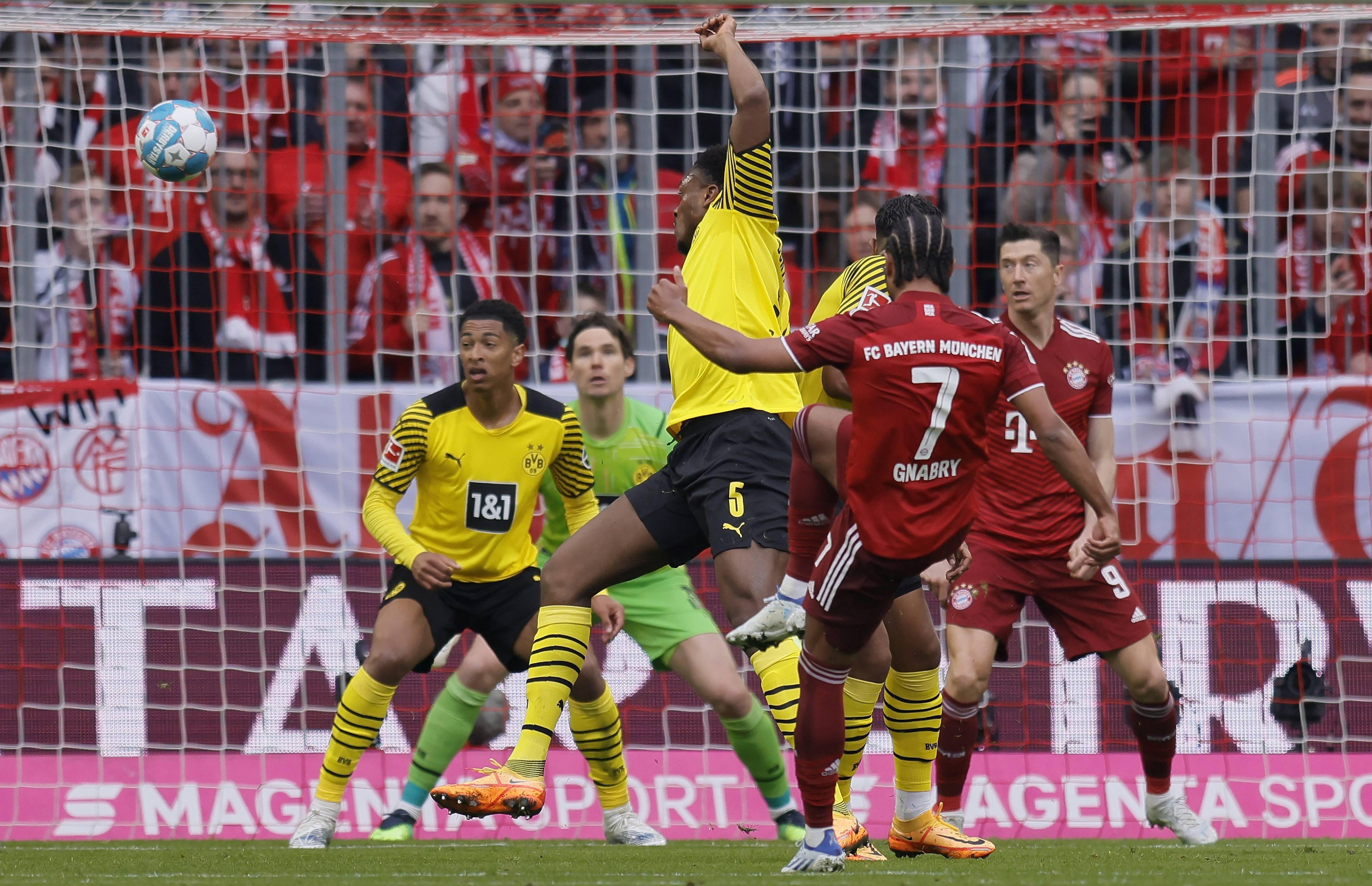 多特蒙德训练开放日；关键时刻止住颓势引欢呼；法甲在即；医务组通报恢复 