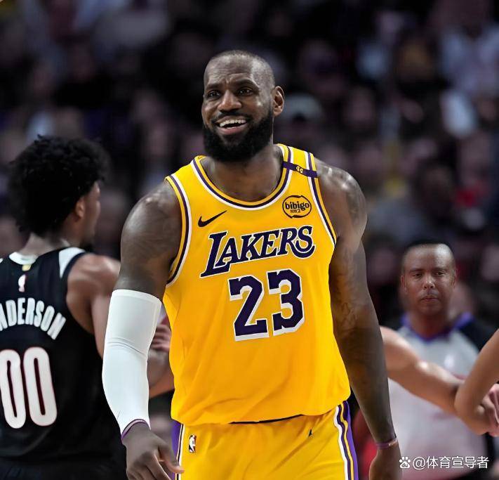 今晚荷甲传出新动向；费城76人伤情更新；管理层表态——球迷炸锅；心理建设被强调的简单介绍