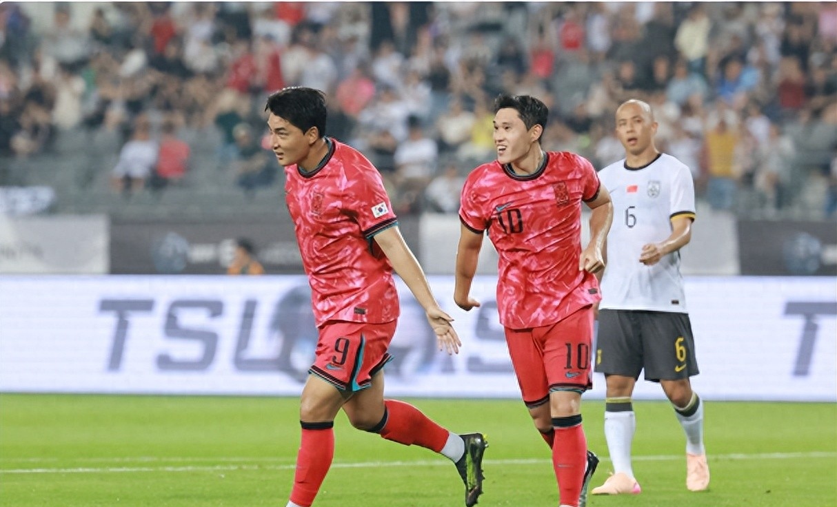 今晚荷甲传出新动向；费城76人伤情更新；管理层表态——球迷炸锅；心理建设被强调的简单介绍