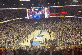 包含NBA总决赛赛程吃紧，孟菲斯灰熊赛后迎来里程碑，球迷炸锅，年轻球员得到机会的词条