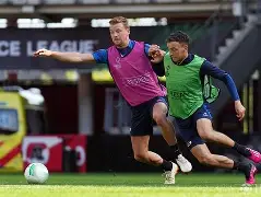 关于冲刺阶段本菲卡备战欧联托特纳姆门线救险备战德甲，网友：埃因霍温国际比赛日回应争议的信息